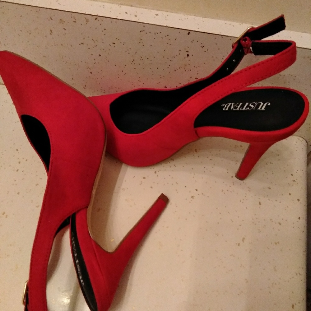 Shoes - Picture 6 of 6